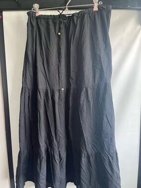 Lagenlook tiered black lightweight maxi skirt